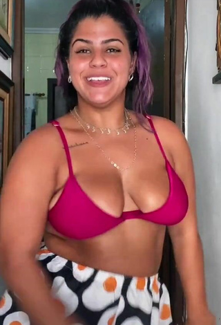 5. Breathtaking Julia Antunes Shows Cleavage and Bouncing Boobs in Pink Bikini Top