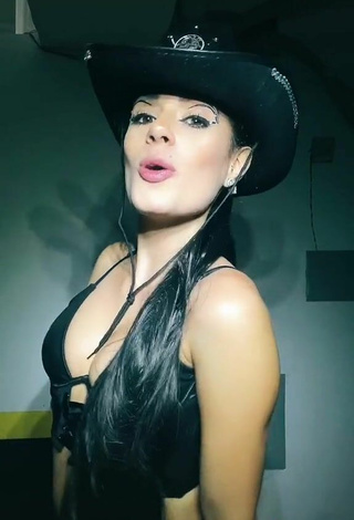 4. Sexy Jully Molina in Black Crop Top