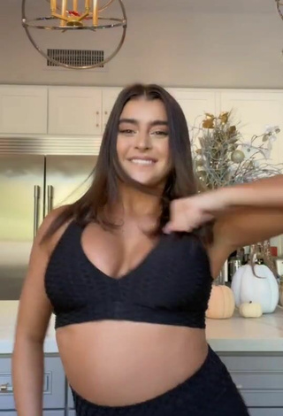 5. Sexy Kalani Hilliker Shows Cleavage in Black Crop Top