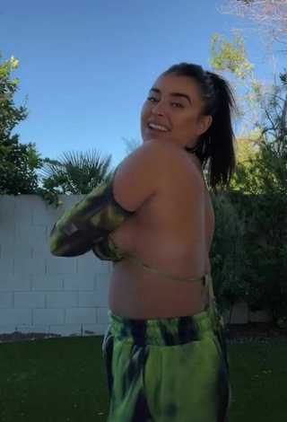 4. Sexy Kalani Hilliker in Hot Top and Bouncing Boobs without Bra