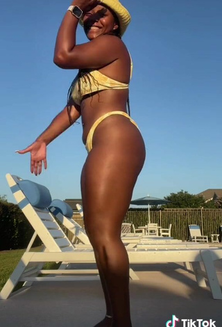 3. Beautiful Keara Wilson in Sexy Yellow Bikini