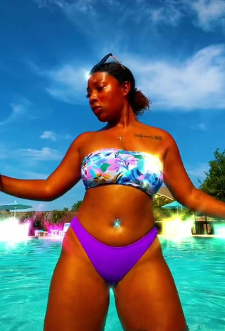4. Sweetie Keara Wilson in Bikini at the Pool