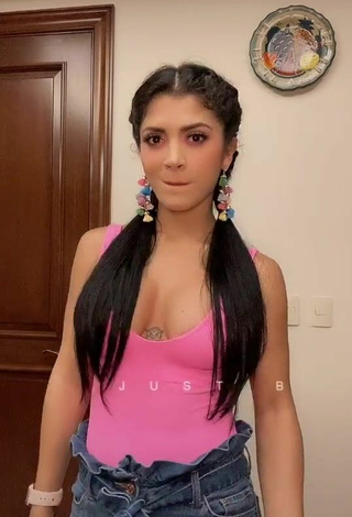 5. Sweetie Kimberly Flores Shows Cleavage in Pink Top