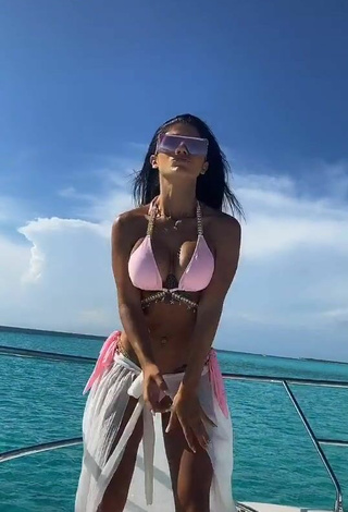 2. Hottie Kimberly Flores in Pink Bikini Top on a Boat