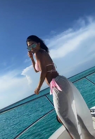 3. Hottie Kimberly Flores in Pink Bikini Top on a Boat