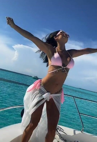 5. Hottie Kimberly Flores in Pink Bikini Top on a Boat