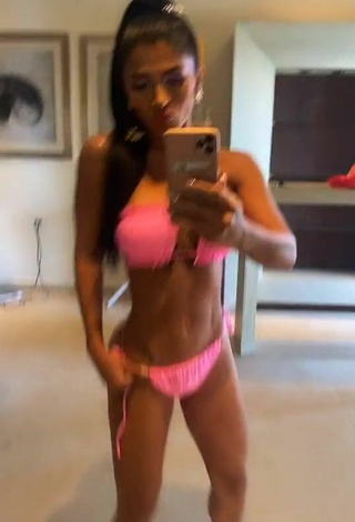 2. Cute Kimberly Flores Shows Cleavage in Bikini