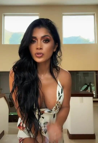 2. Hot Kimberly Flores Shows Cleavage in Floral Dress
