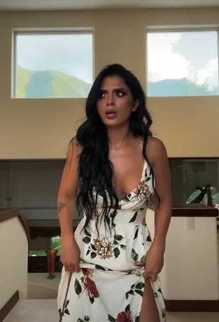 5. Sexy Kimberly Flores Shows Cleavage in Floral Dress