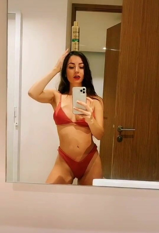 2. Andrea Caro Looks Attractive in Red Bikini