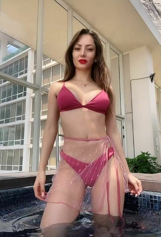 4. Erotic Andrea Caro in Pink Bikini at the Swimming Pool