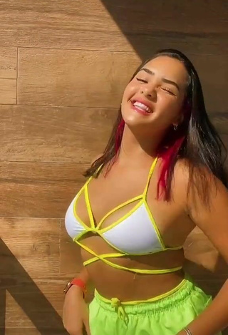 3. Hot Lorrayne Oliveira in Bikini Top