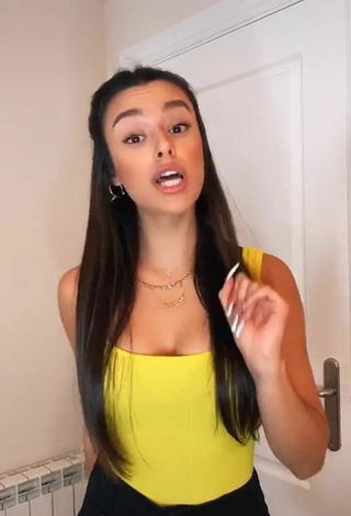 3. Sexy Marta Díaz in Yellow Top