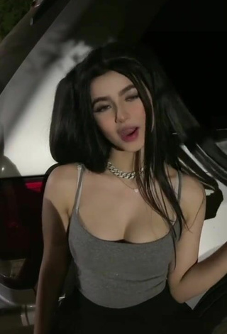 4. Sexy Mayra Shows Cleavage in Grey Top