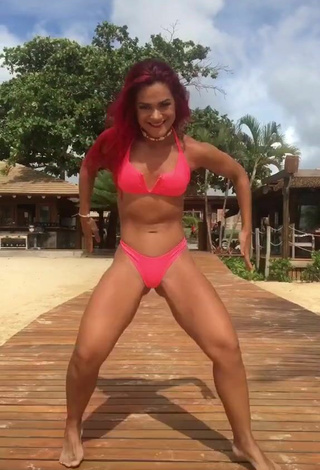 Alluring Mayca Delduque in Erotic Bikini