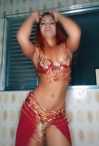 3. Sexy Mayca Delduque in Bra