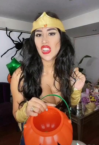 5. Sexy Melissa Paredes Shows Cosplay