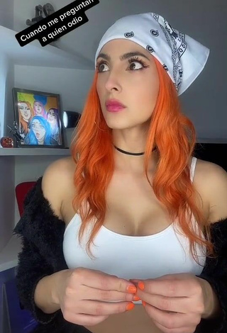 2. Cute Mia Coloridas Shows Cleavage in White Crop Top