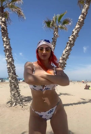 3. Hot Mia Coloridas Shows Cleavage in Bikini at the Beach