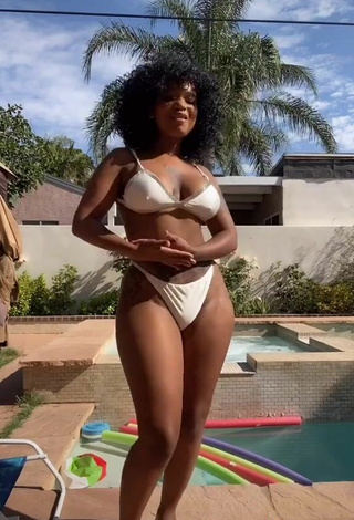 4. Erotic Mikeila Jones in White Bikini at the Swimming Pool