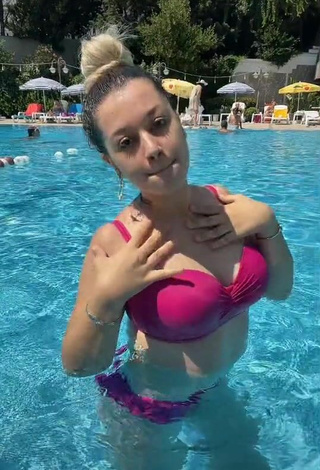 3. Sexy Miray Aktağ in Pink Bikini at the Swimming Pool