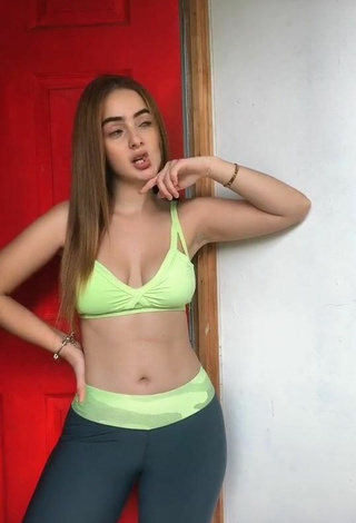 2. Erotic Nicolle Figueroa Shows Cleavage in Light Green Sport Bra and Bouncing Boobs