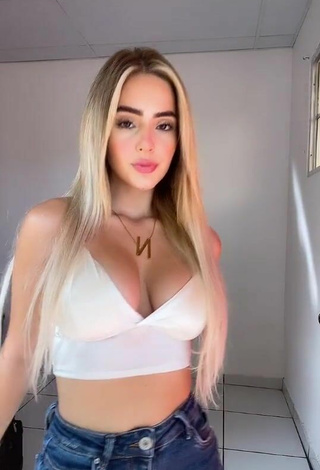 Sweetie Nicolle Figueroa Shows Cleavage in White Crop Top and Bouncing Breasts