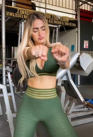 3. Hot Nicolle Figueroa Shows Cleavage in Olive Sport Bra and Bouncing Boobs in the Sports Club