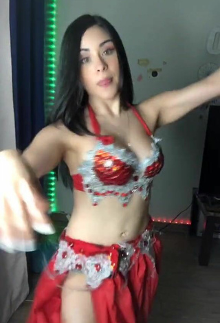 5. Sexy Ónice Flores in Bra while doing Belly Dance and Bouncing Boobs