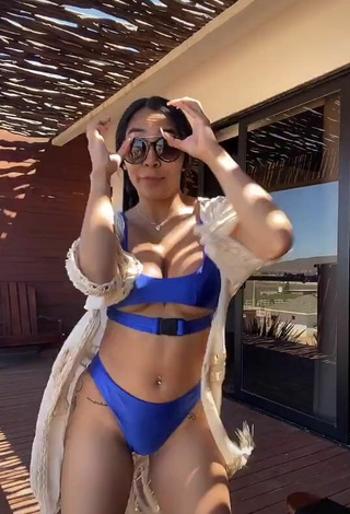 4. Sexy Pao Castillo Shows Cleavage in Blue Bikini and Bouncing Boobs