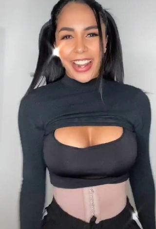 Sexy Pao Castillo Shows Cleavage in Beige Corset and Bouncing Boobs