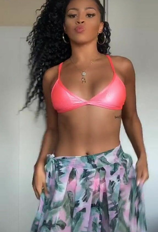 3. Seductive Ramana Borba Shows Cleavage in Pink Bikini Top