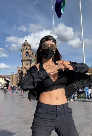 4. Sweetie Rosángela Espinoza Shows Cleavage in Black Crop Top