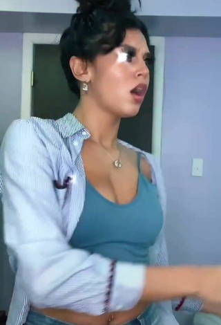 Hottest Rosee_20 Shows Cleavage in Grey Crop Top and Bouncing Tits