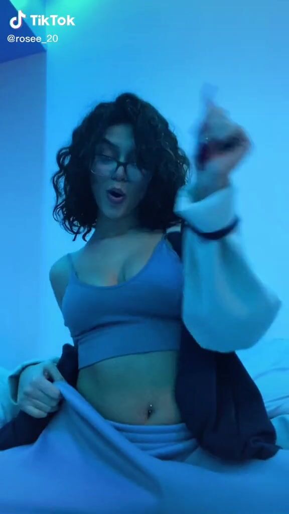 Sexy Rosee_20 Shows Cleavage in Blue Crop Top Braless sexyfilter