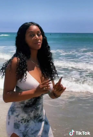3. Sexy Sharan Jones Shows Cleavage in Sundress at the Beach Braless and Bouncing Boobs