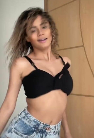 3. Beautiful Sandra Costa in Sexy Black Crop Top and Bouncing Tits