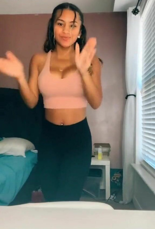 2. Seductive Shayla Marie Shows Cleavage in Pink Crop Top and Bouncing Tits