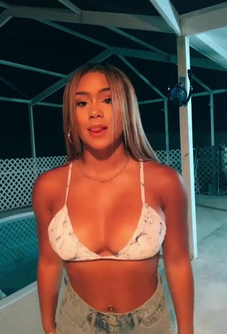 2. Hot Shayla Marie Shows Cleavage in Bikini Top and Bouncing Boobs