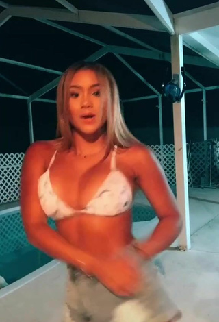 5. Hot Shayla Marie Shows Cleavage in Bikini Top and Bouncing Boobs