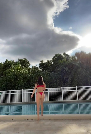 3. Sexy Sofia Gomez in Thong at the Swimming Pool