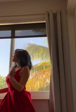 4. Beautiful Sofia Gomez Shows Cleavage in Sexy Red Dress
