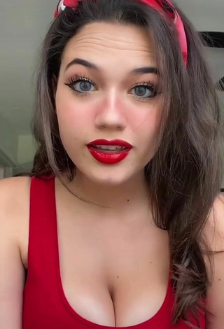 4. Sexy Sofia Gomez Shows Cleavage in Red Top