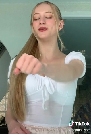 5. Hot Sophia Diamond Shows Cleavage in White Top and Bouncing Boobs