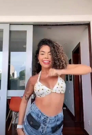 2. Sexy Sthefane Matos Shows Cleavage in Floral Bikini Top and Bouncing Tits