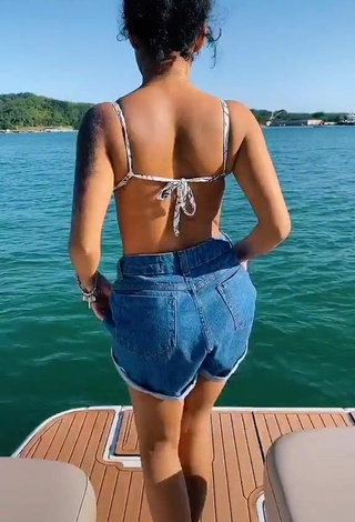 Hot Sthefane Matos in Shorts on a Boat while Twerking