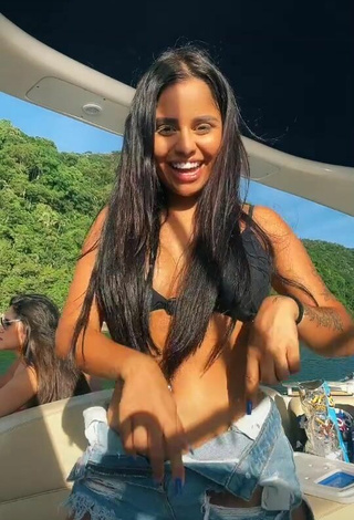 Hottie Tati Nunes in Black Bikini Top on a Boat and Bouncing Boobs