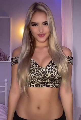 Fine Teressa Dillon Shows Cleavage in Sweet Leopard Crop Top
