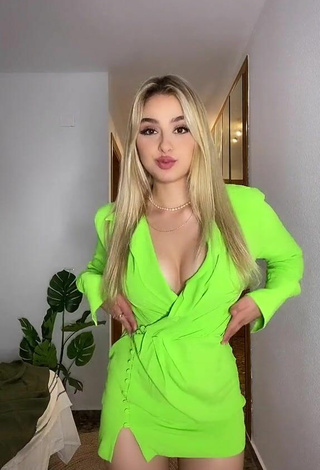 Hottie Teressa Dillon Shows Cleavage in Lime Green Dress and Bouncing Breasts