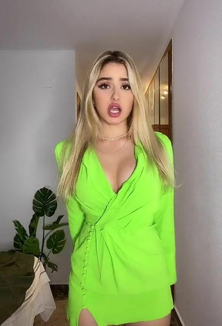 3. Hottie Teressa Dillon Shows Cleavage in Lime Green Dress and Bouncing Breasts